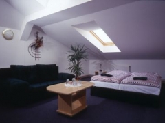 5bba3df76a528c07a4d0e4dec12b6d76.jpg