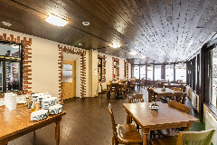 10-restaurace_salonek.jpg