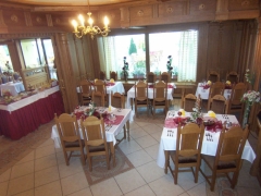 ede5e53d15b62b093fb06f350c739e1a.jpg