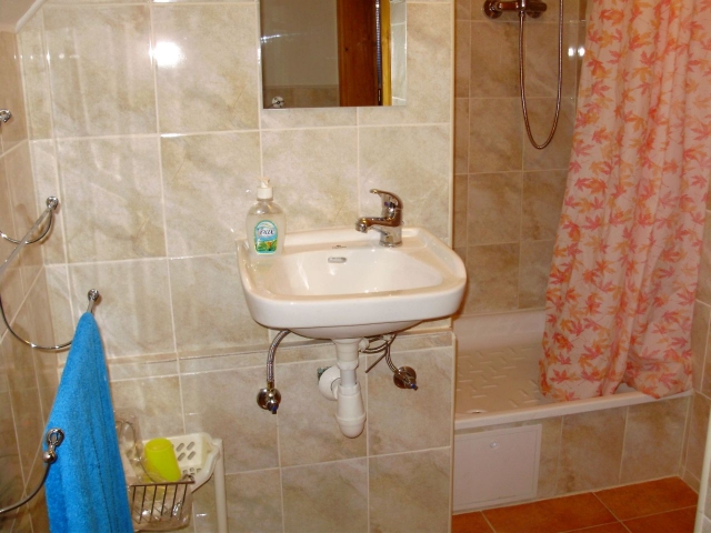 99a33e78fac36519d3f74e2e0a8bb189.jpg