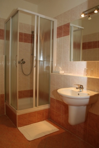 26dfa4367566c013a3dcaef68752cc0e.jpg