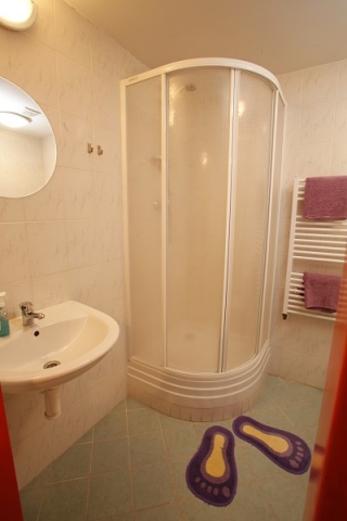 9d7daf262c25485dafc69397f0e3815c.jpg