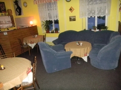 b05c64e4dd446b9abdd20fb26720d91e.jpg