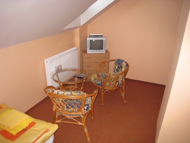 f5409c7c15bde2d14b90ee7f4cd95633.jpg