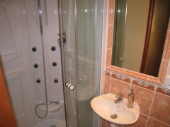 4b588f695baf9ca18ca216d9e1b0c64a.jpg