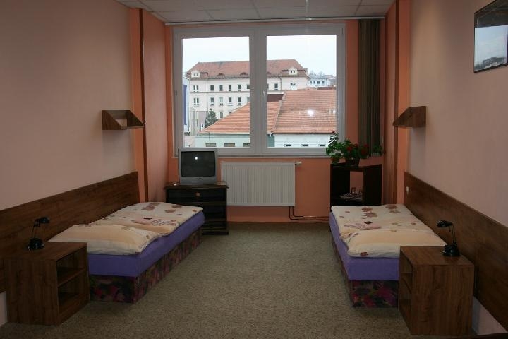 98bb44cd6c48f67fe5faf0dc2ba6b93f.jpg