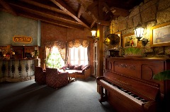 hotel-12-h.jpg