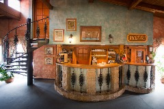 hotel-h.jpg