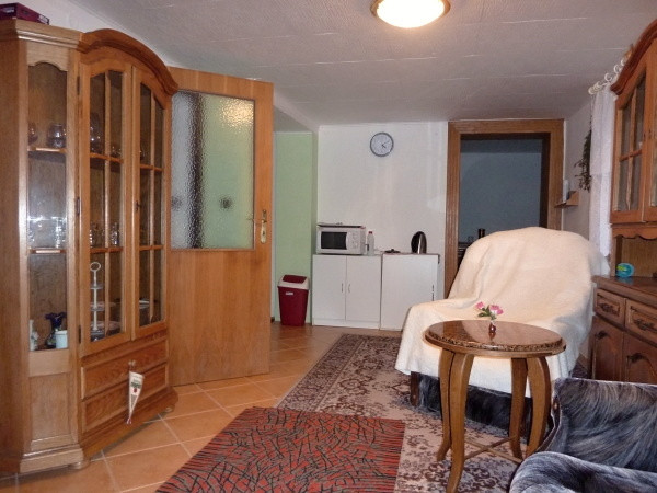 obyvaci-pokoj-na-chate-02.JPG