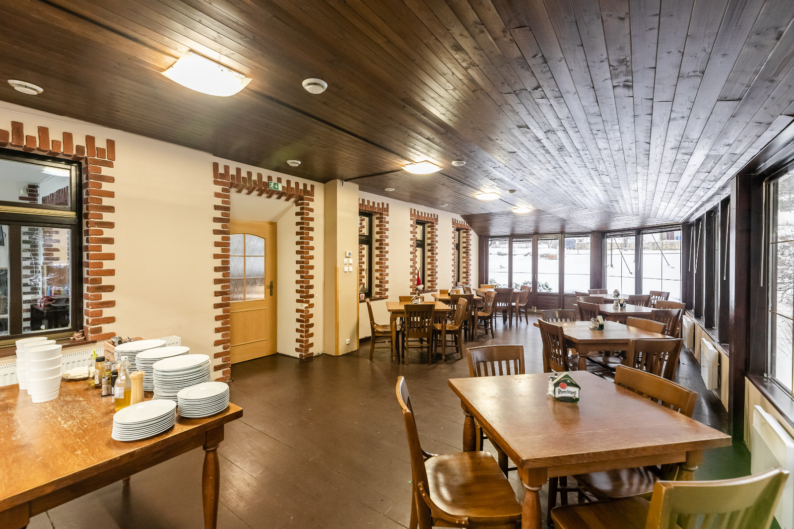 10-restaurace_salonek.jpg