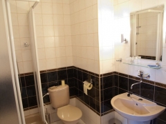 b99058dc751284cadf9cc84bacc69e9c.jpg