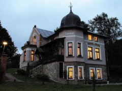 db24071ef211f5a8472c669f946586d2.jpg